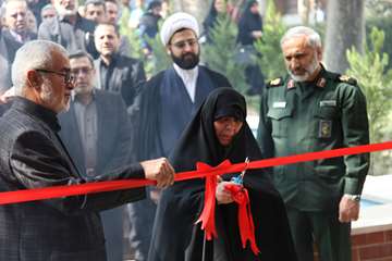 مراسم رونمایی از یادمان شهدای گمنام